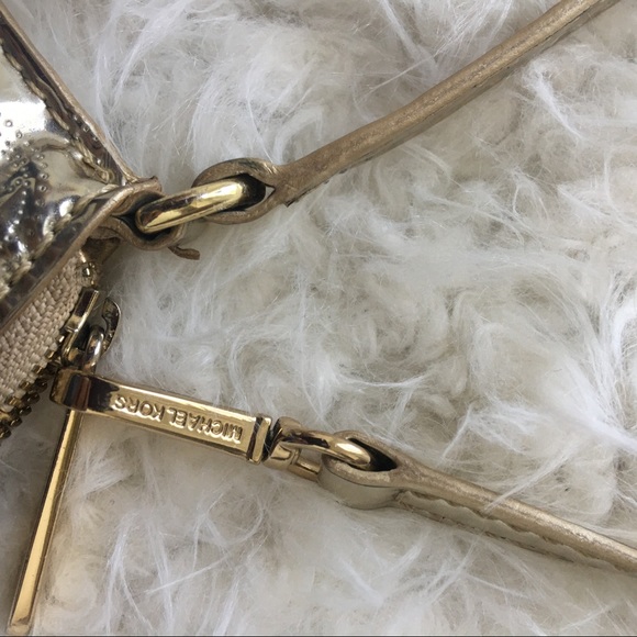 Michael Kors Gold Wristlet wallet bag - Picture 6 of 8